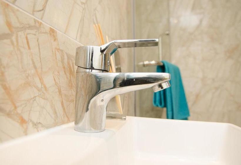 هتل Terlon Apartments