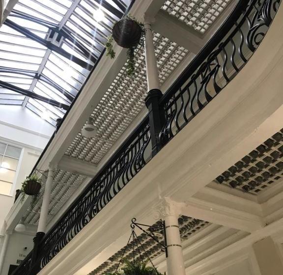 هتل Terlon Apartments