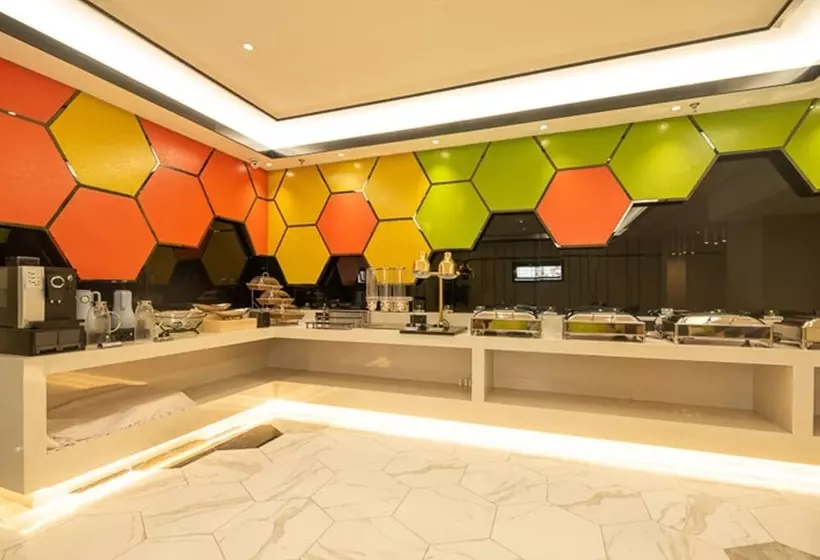 Hotelli Ibis Styles Fuzhou Wuyi Square