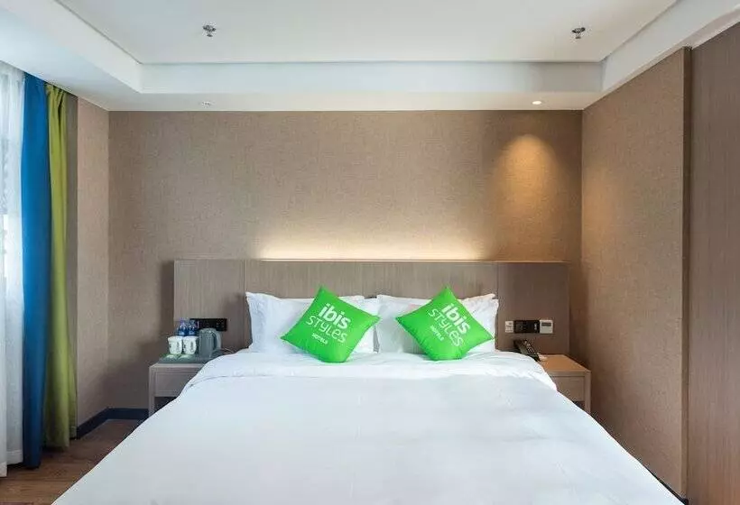 Hotelli Ibis Styles Fuzhou Wuyi Square