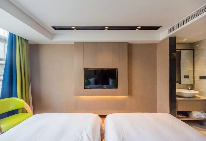 Hotelli Ibis Styles Fuzhou Wuyi Square
