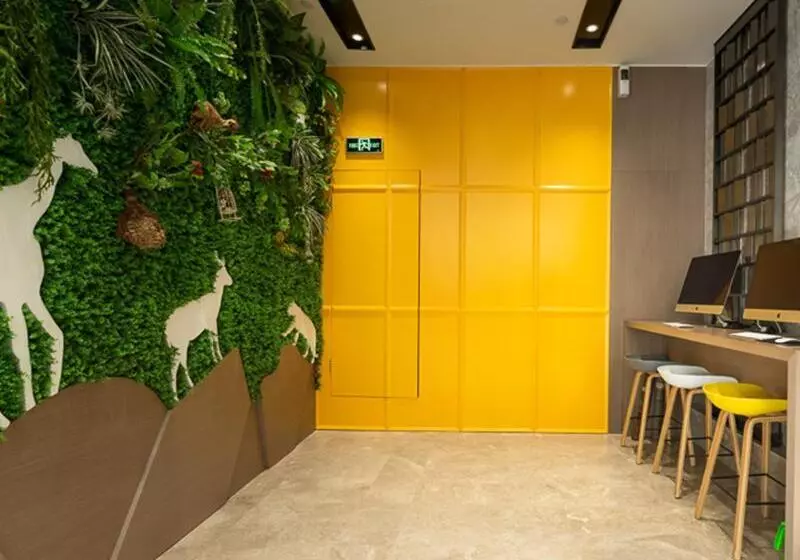 Hotelli Ibis Styles Fuzhou Wuyi Square