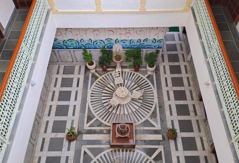 Hotelli Mahendra Prakash