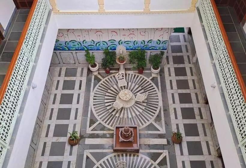 Hotelli Mahendra Prakash