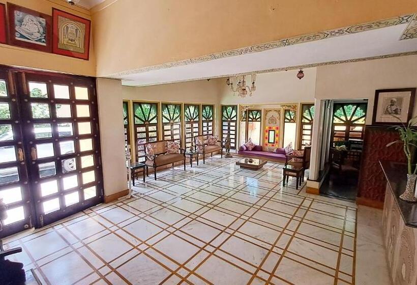 Hotelli Mahendra Prakash