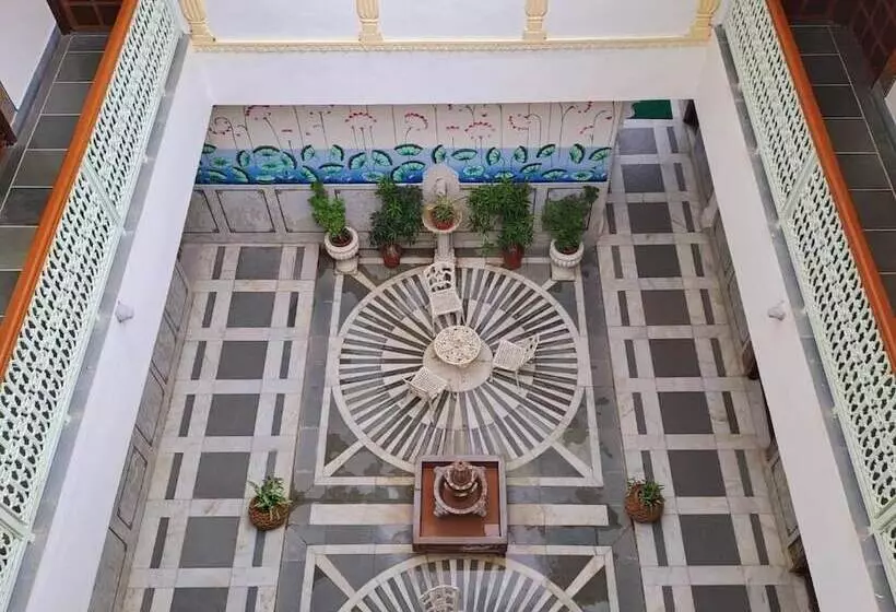 Hotelli Mahendra Prakash