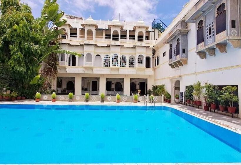 Hotelli Mahendra Prakash