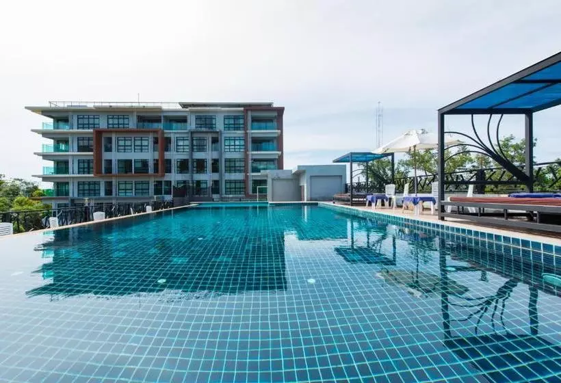 Hotelli Nice Bangtao Beach