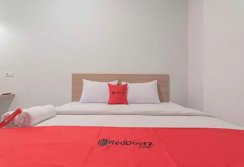 Hotelli Reddoorz @ Malabar Street