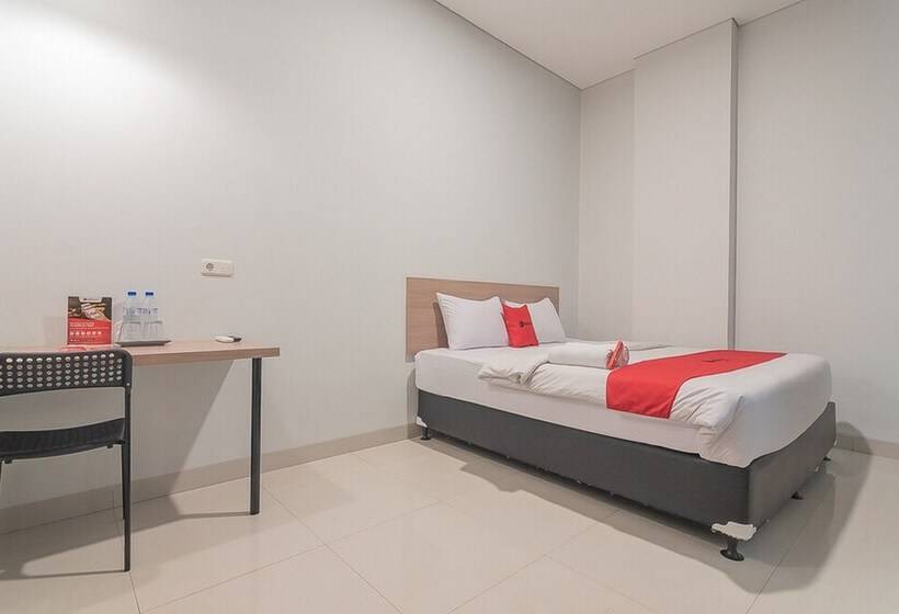 בית מלון כפרי Reddoorz @ Malabar Street