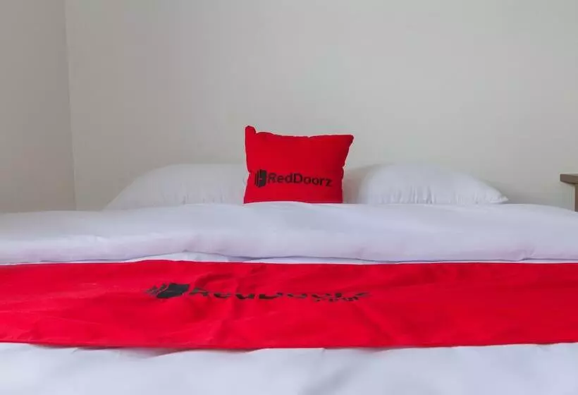 Hotelli Reddoorz @ Malabar Street