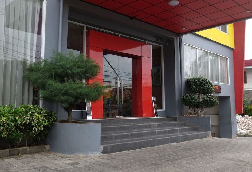 فندق Reddoorz Plus Near Senen