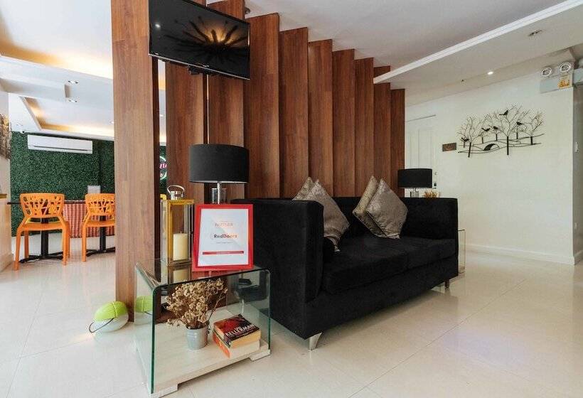 בית מלון כפרי Reddoorz Plus @ Poblacion Makati