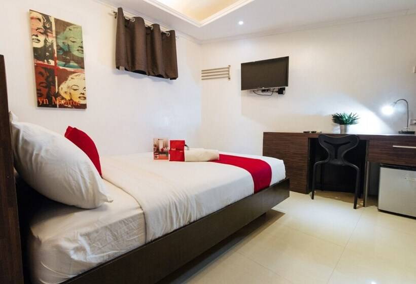 בית מלון כפרי Reddoorz Plus @ Poblacion Makati