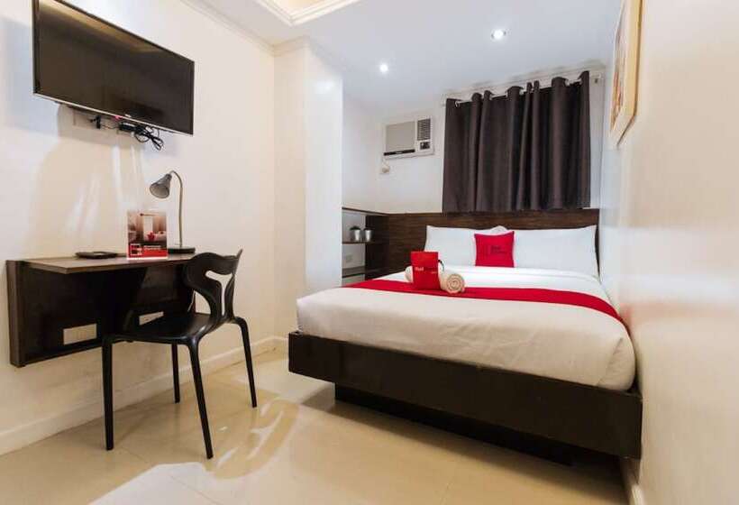 בית מלון כפרי Reddoorz Plus @ Poblacion Makati