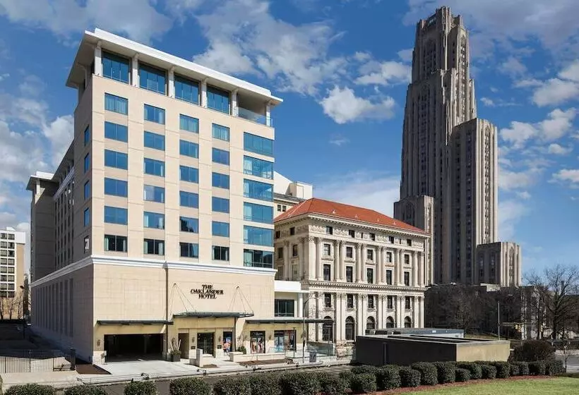 The Oaklander Hotel, Autograph Collection