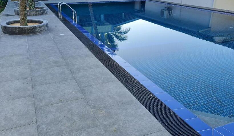 فندق Thiranagama Beach