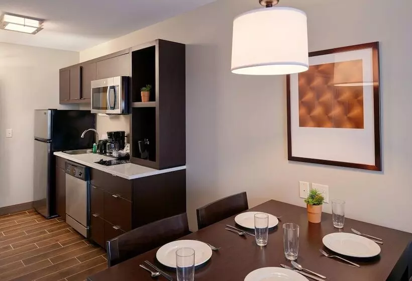 Hotelli Towneplace Suites By Marriott Jackson