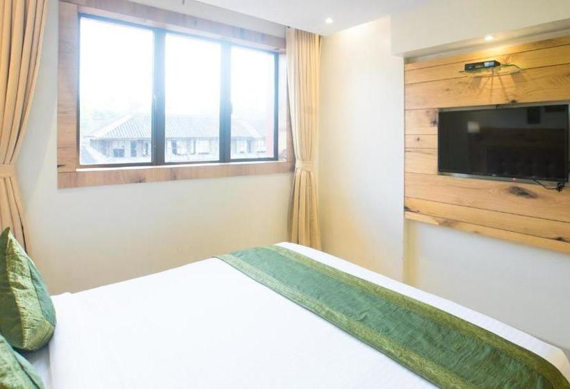 Hotelli Treebo Trend Anam International