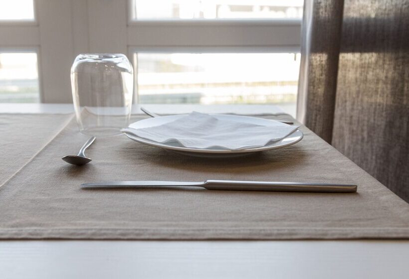 هتل & Wellness Stella Delle Langhe