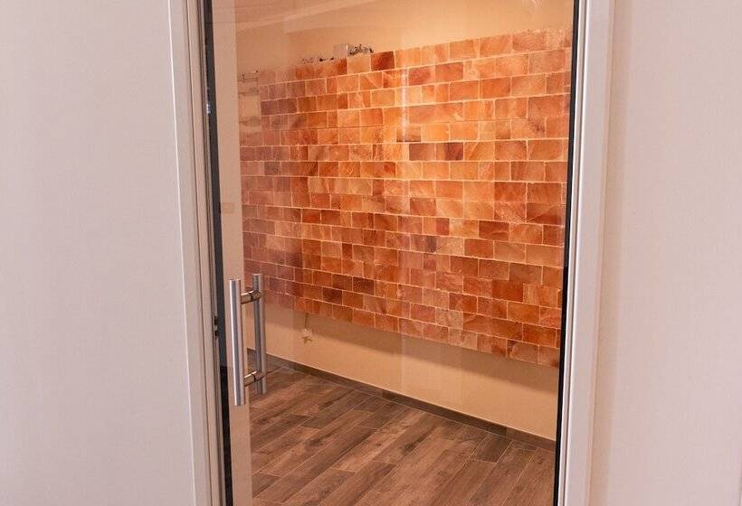 هتل & Wellness Stella Delle Langhe