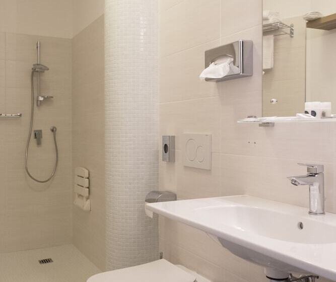 هتل & Wellness Stella Delle Langhe