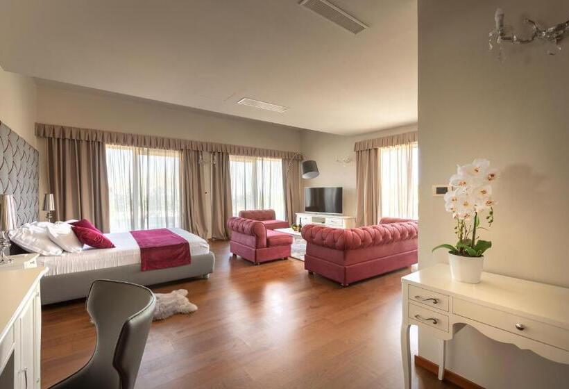 فندق Wine Residence Cattunar