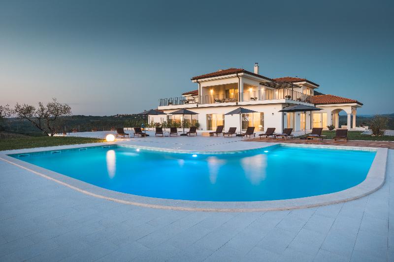 فندق Wine Residence Cattunar