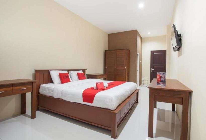 بنسيون Reddoorz Near Universitas Wijaya Kusuma Surabaya 2