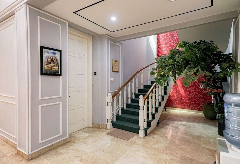 פנסיון Reddoorz Premium Near Rs Pondok Indah