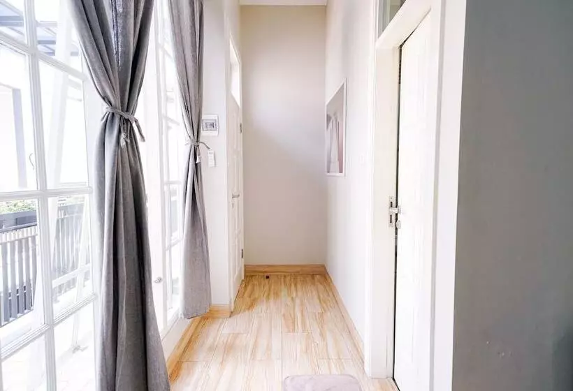 Majatalo Reddoorz Premium Near Rs Pondok Indah