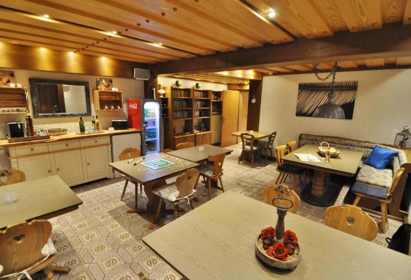 Pension & Apartments Weissbriach