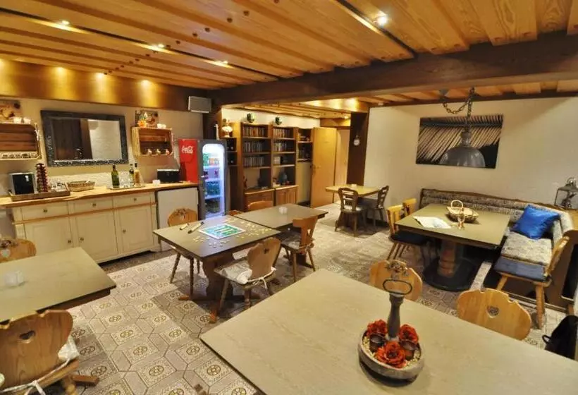 Pension & Apartments Weissbriach