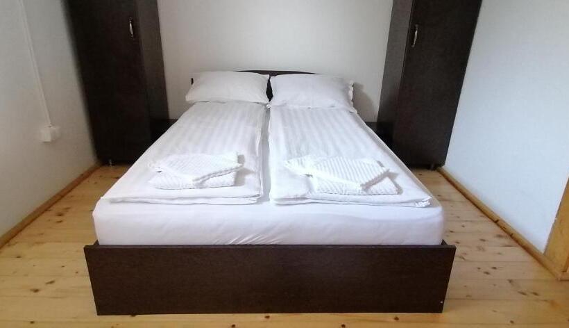 استراحتگاه Domeniul Roa