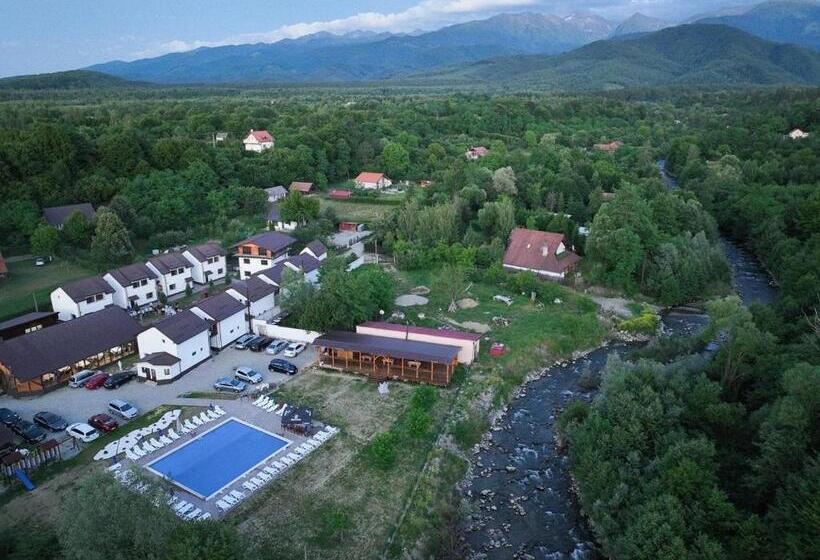 استراحتگاه Domeniul Roa