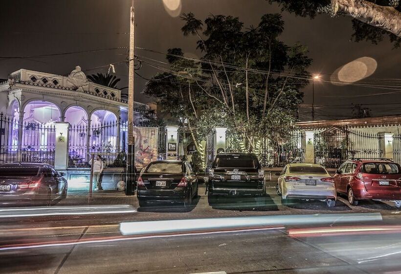 Trendy Host Osma, Barranco