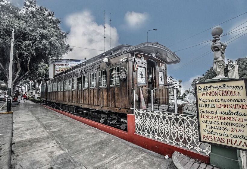Trendy Host Osma, Barranco