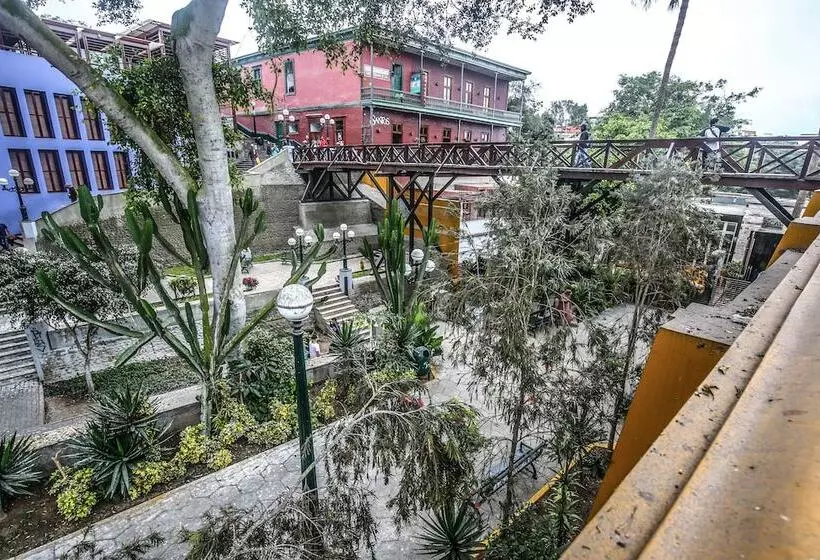 Trendy Host Osma, Barranco