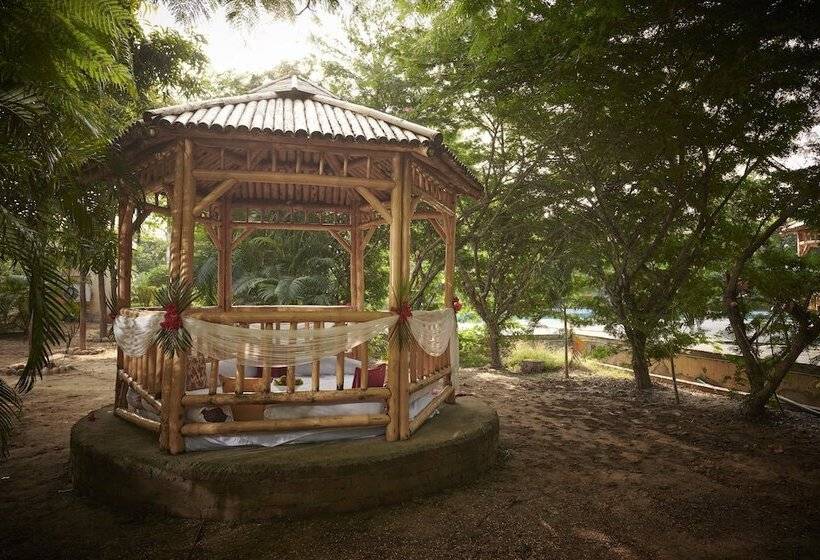 Acorn Hideaway Resort & Spa, Corbett