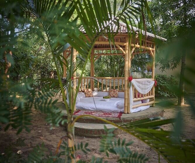 Acorn Hideaway Resort & Spa, Corbett