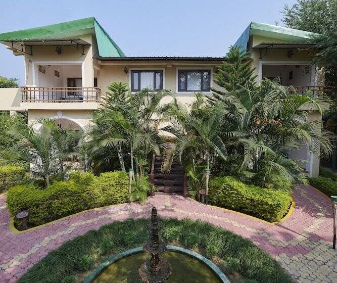 Acorn Hideaway Resort & Spa, Corbett