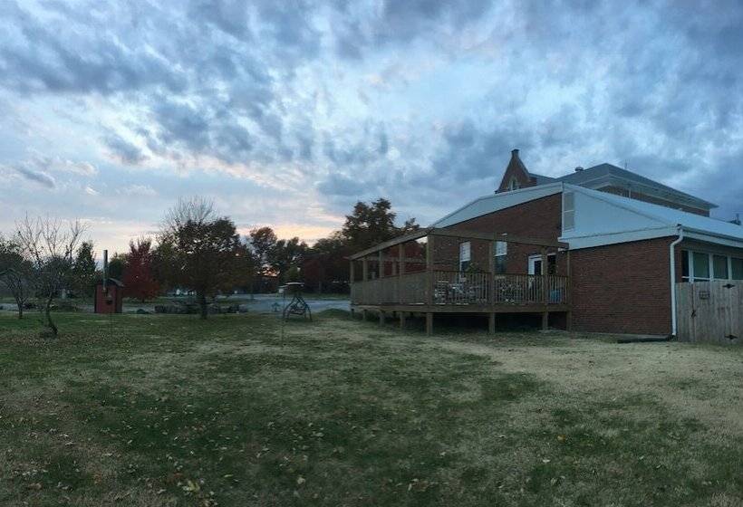 민박 Davie School Inn