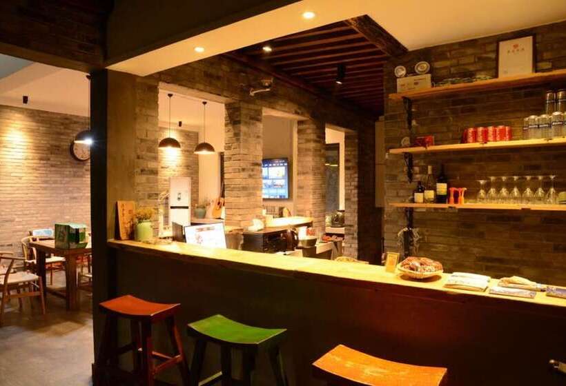 Hostal Home Coming Persimmon Furrow