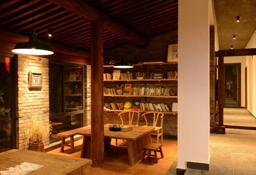 Hostal Home Coming Persimmon Furrow