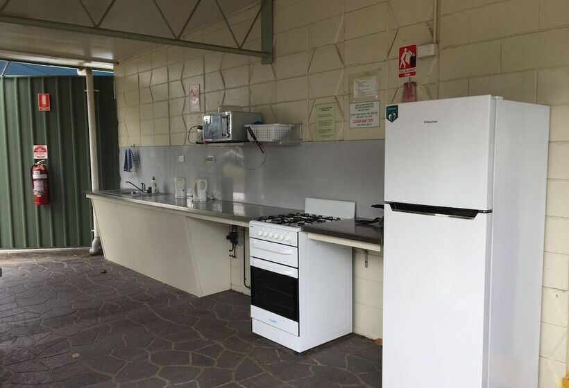 簡易ホテル Ingham Tourist Park