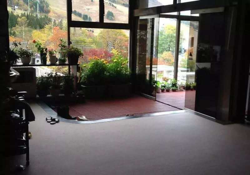 Hostal Lodge Oka - Yuzawa