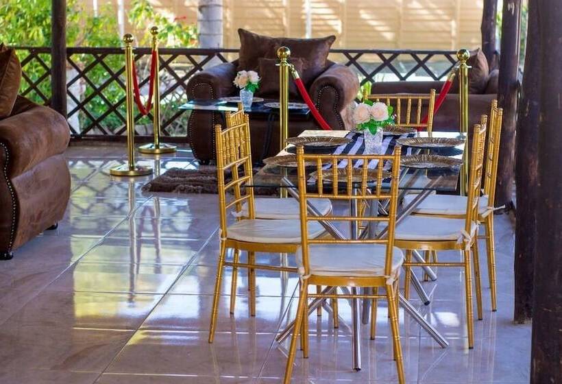 مسافرخانه Urban Lifestyles Guest House