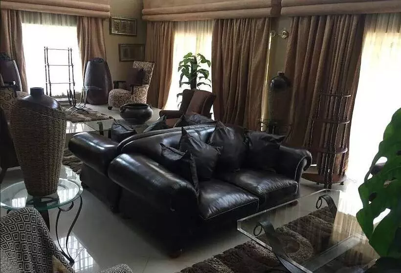 簡易ホテル Urban Lifestyles Guest House