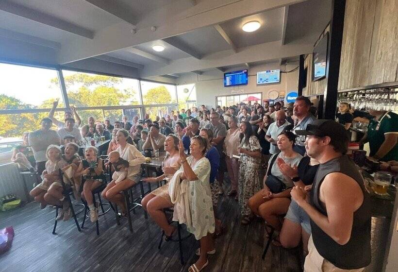 호텔 Bridport Bay Inn