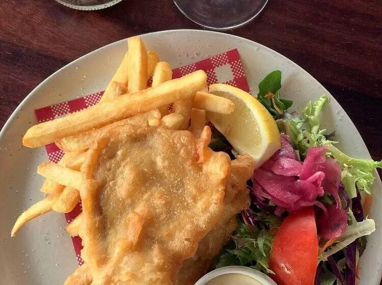 Hotelli Bridport Bay Inn